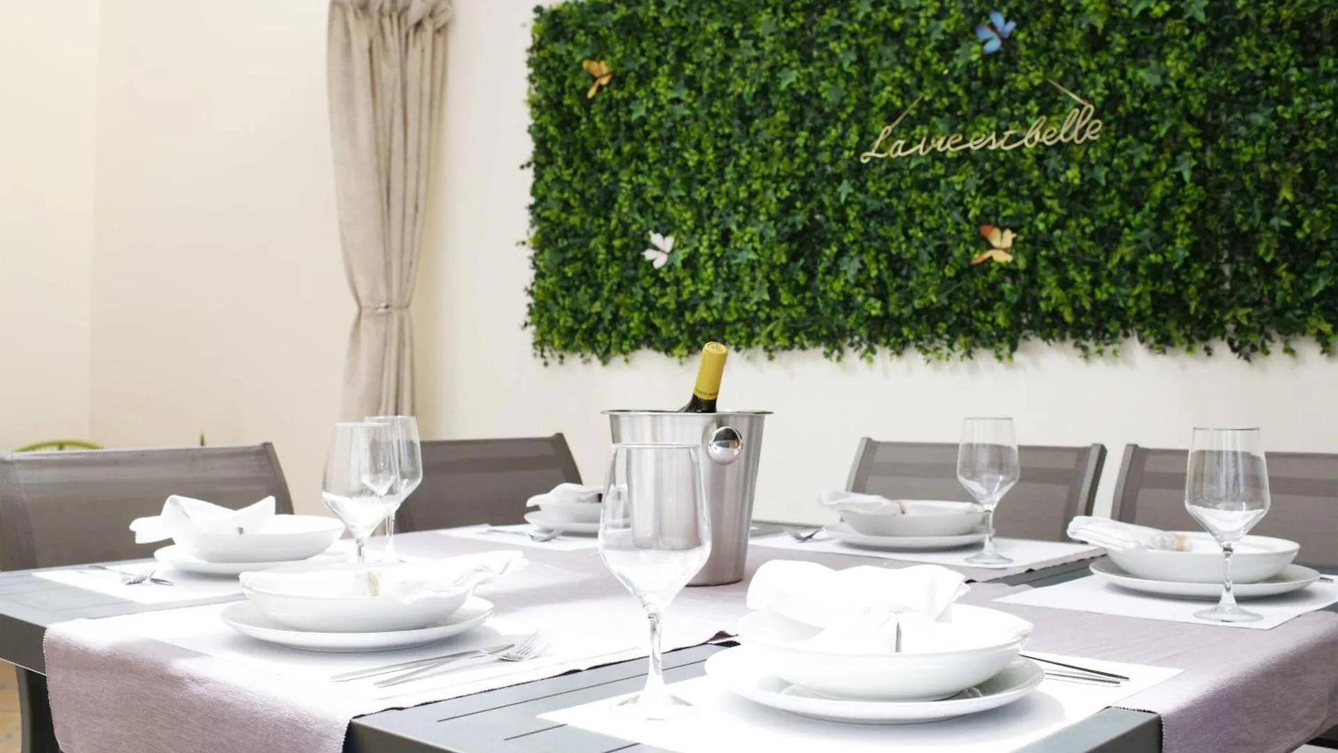 Boutique Plaza Catalonia Suites Cornella Cornellà de Llobregat 0*,