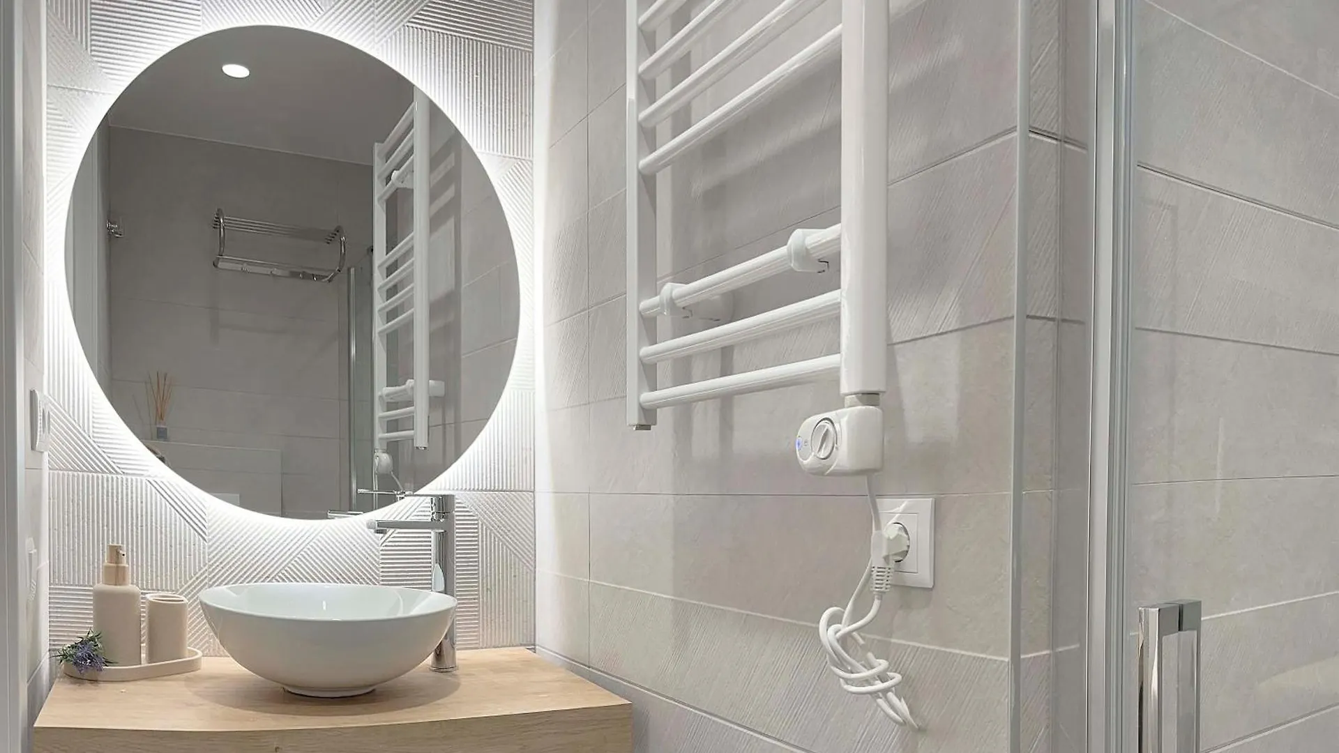 Apartment Boutique Plaza Catalonia Suites Cornella Cornella de Llobregat Spain