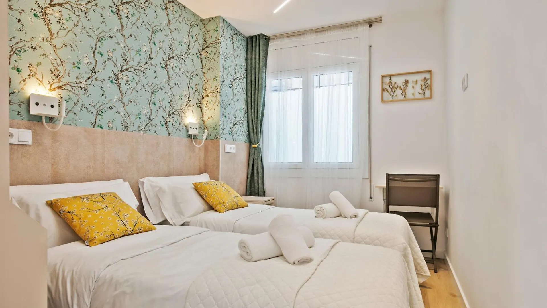 Apartment Boutique Plaza Catalonia Suites Cornella Cornella de Llobregat